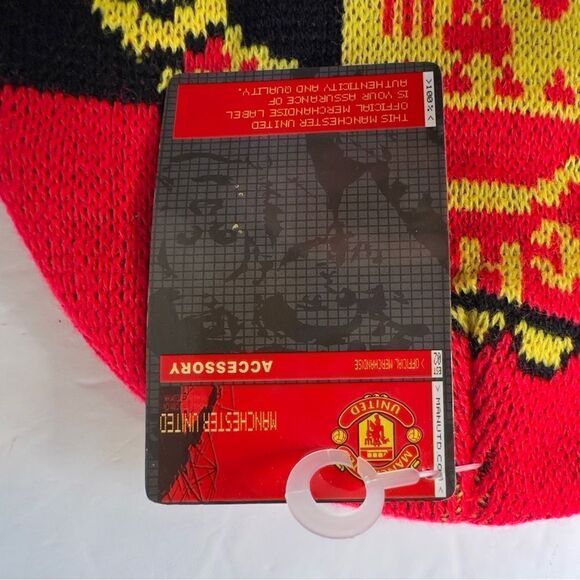 2005 NWT Men’s beanie skull cap Manchester United soccer - Picture 9 of 9